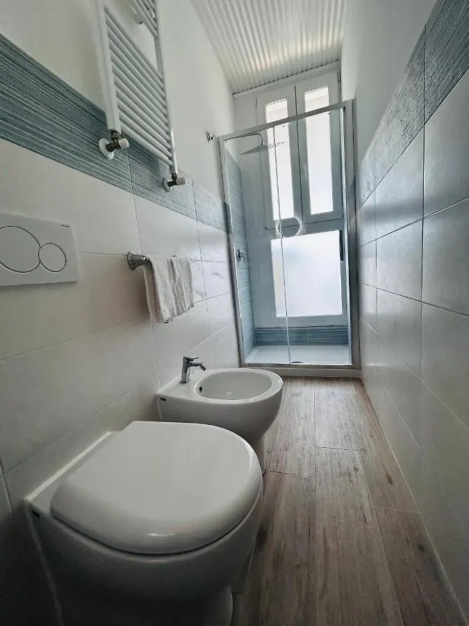Suite Torre Azzurra B&B - Rooftop Sea View Follonica Bed & Breakfast
