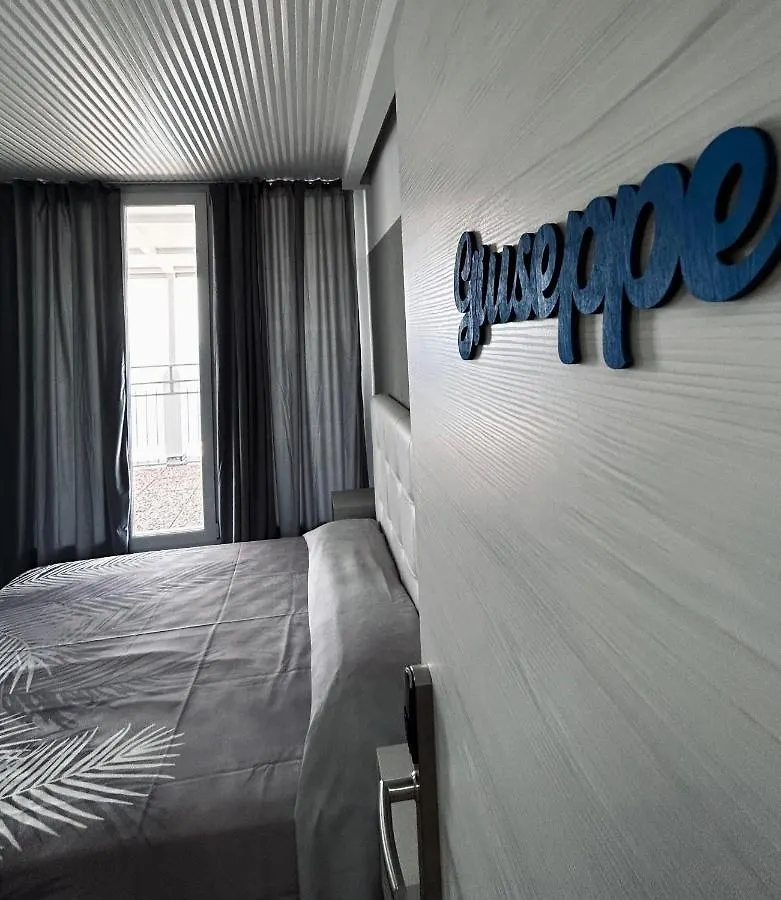 Suite Torre Azzurra B&B - Rooftop Sea View Follonica Bed & Breakfast