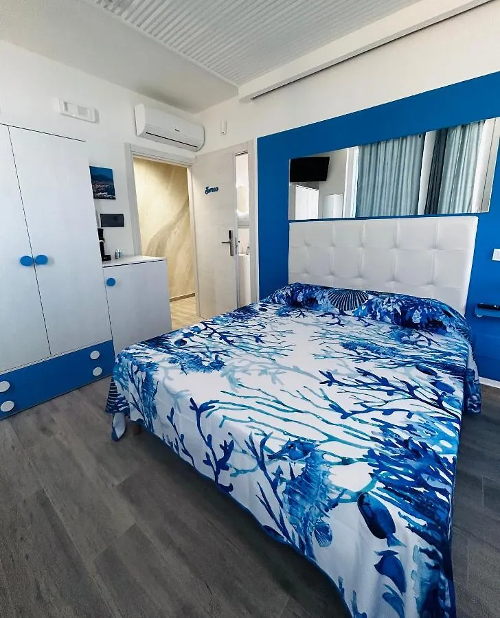 Suite Torre Azzurra B&B - Rooftop Sea View Follonica 0*,