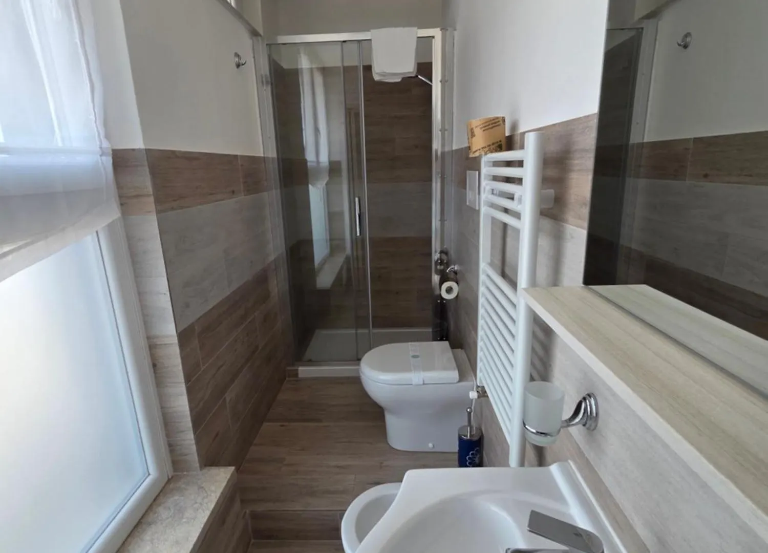 Suite Torre Azzurra B&B - Rooftop Sea View Follonica Bed & Breakfast
