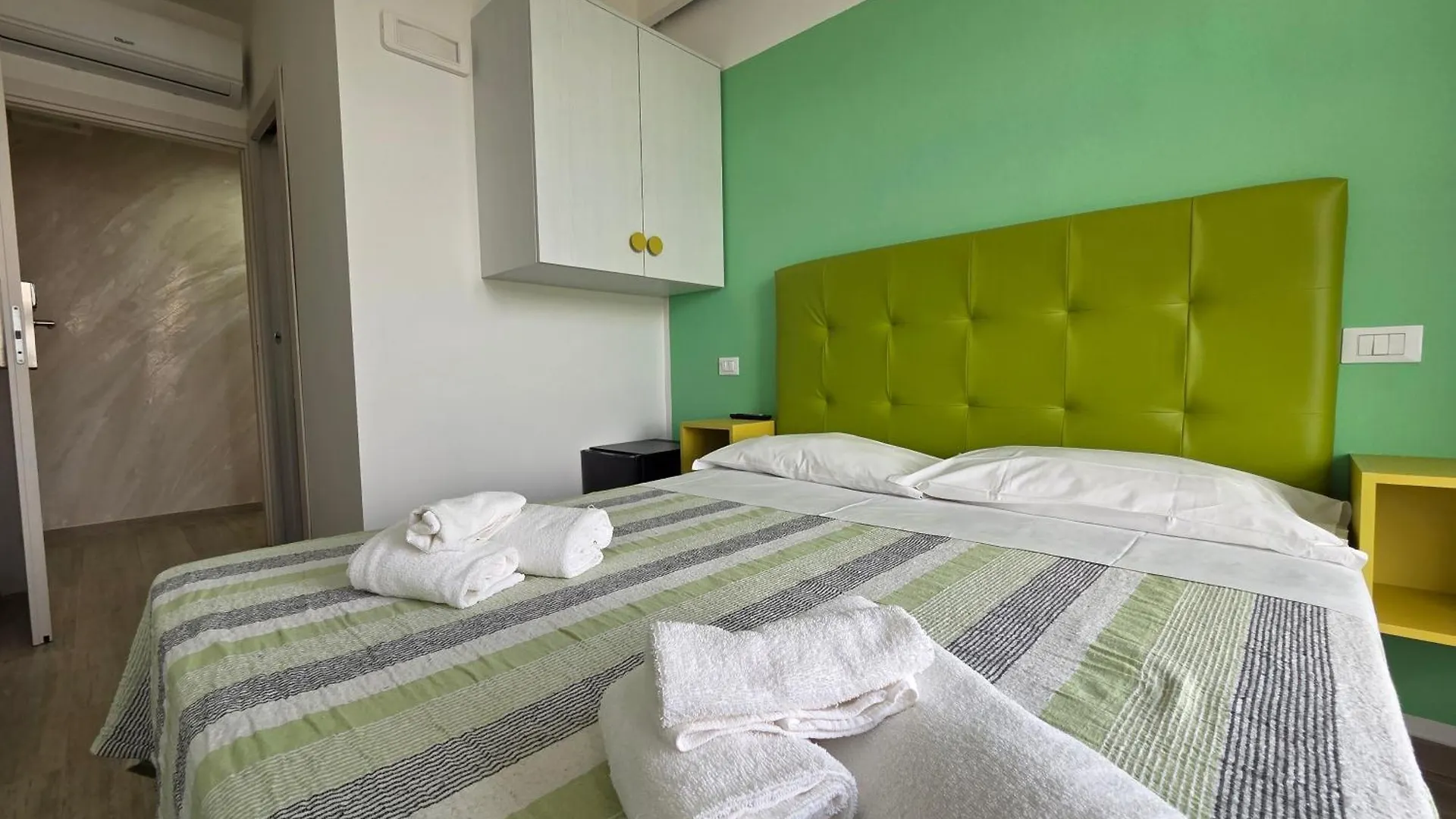 Suite Torre Azzurra B&B - Rooftop Sea View Follonica