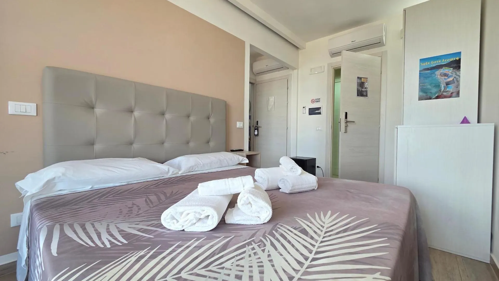 Suite Torre Azzurra B&B - Rooftop Sea View Follonica Italia