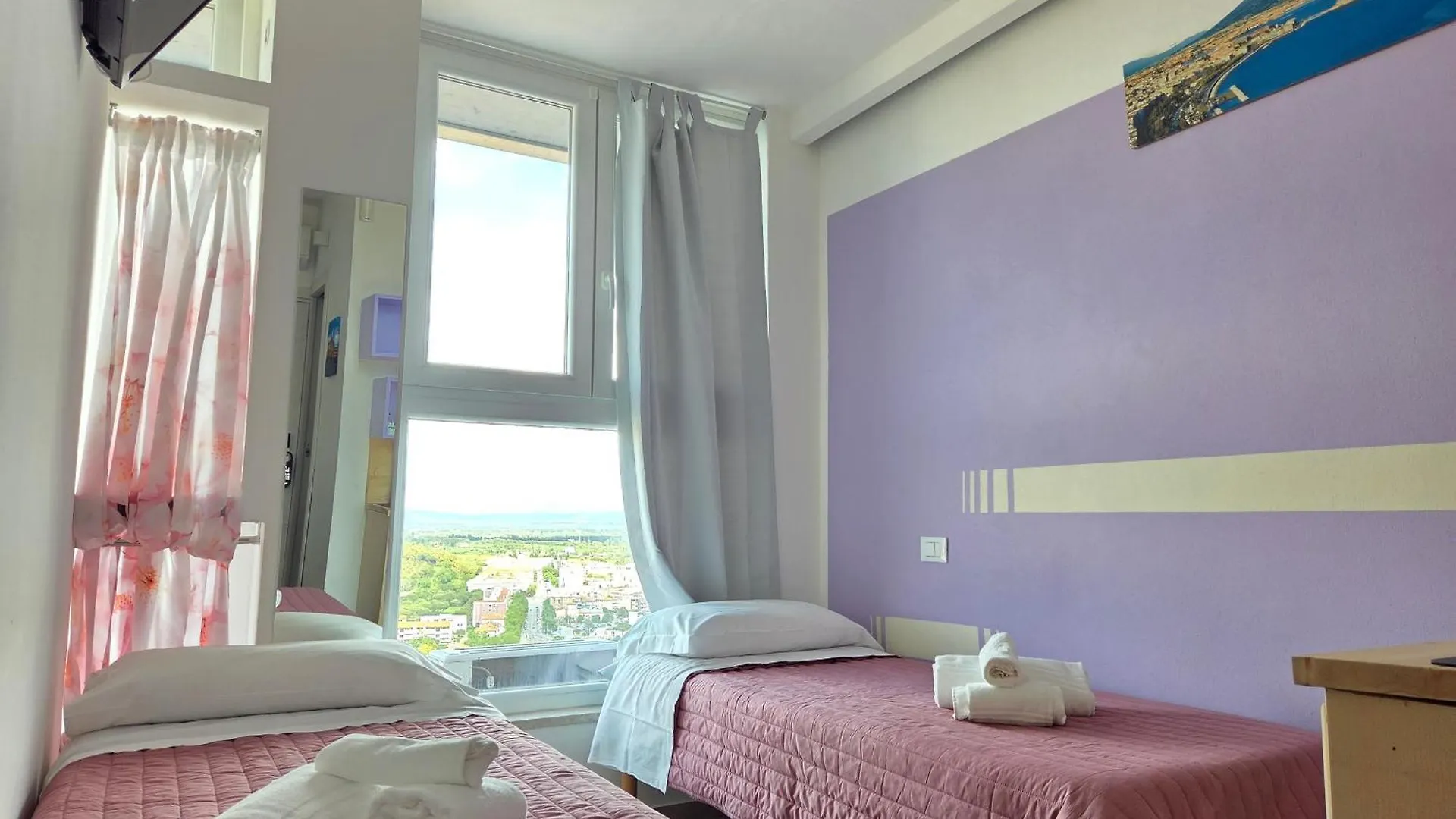 Suite Torre Azzurra B&B - Rooftop Sea View Follonica 0*,  Italia